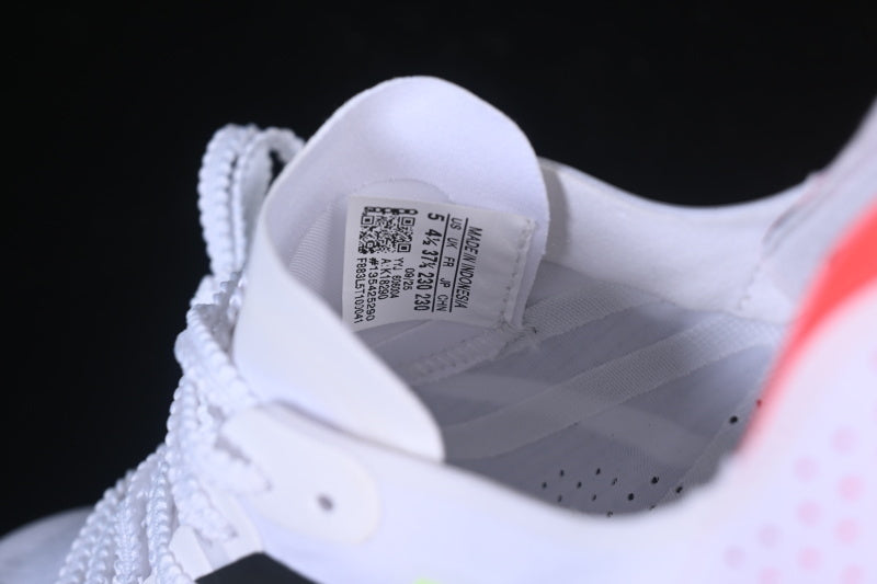 ADIOS 5 M LIGHTWEIGHT RUNNING SHOES BLACK/WHITE