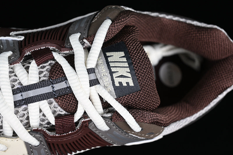 ZOOM VOMERO 5 SP WHITE/GREY/SILVER/BROWN