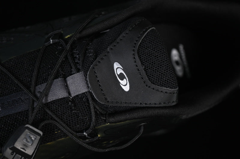 XT WHISPER TRAIL RUNNING SHOES ARMY