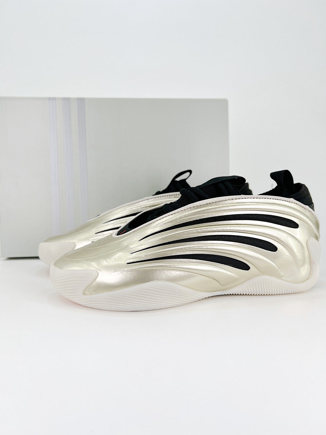adidas HARDEN VOLUME 9