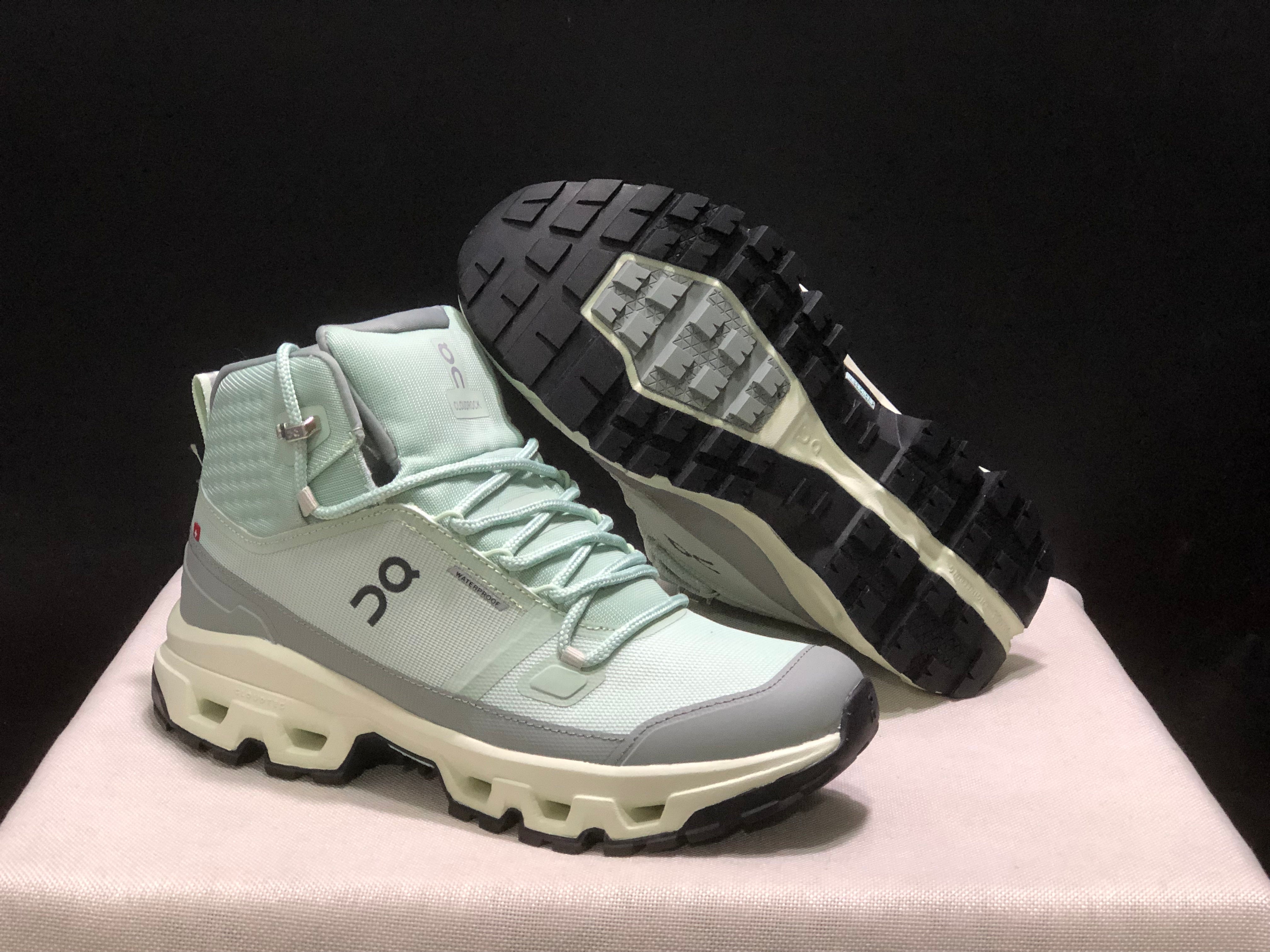 ON CLOUDROCK MID WATERPROOF