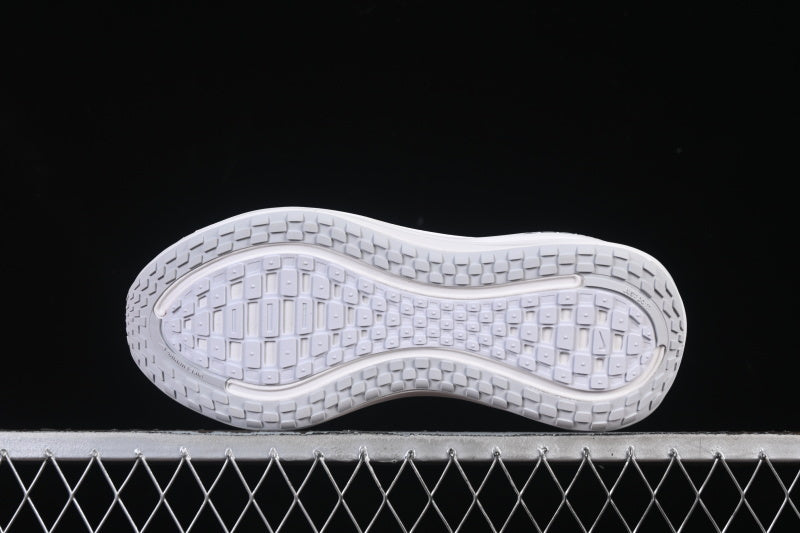 VOMERO PLUS WHITE METALLIC