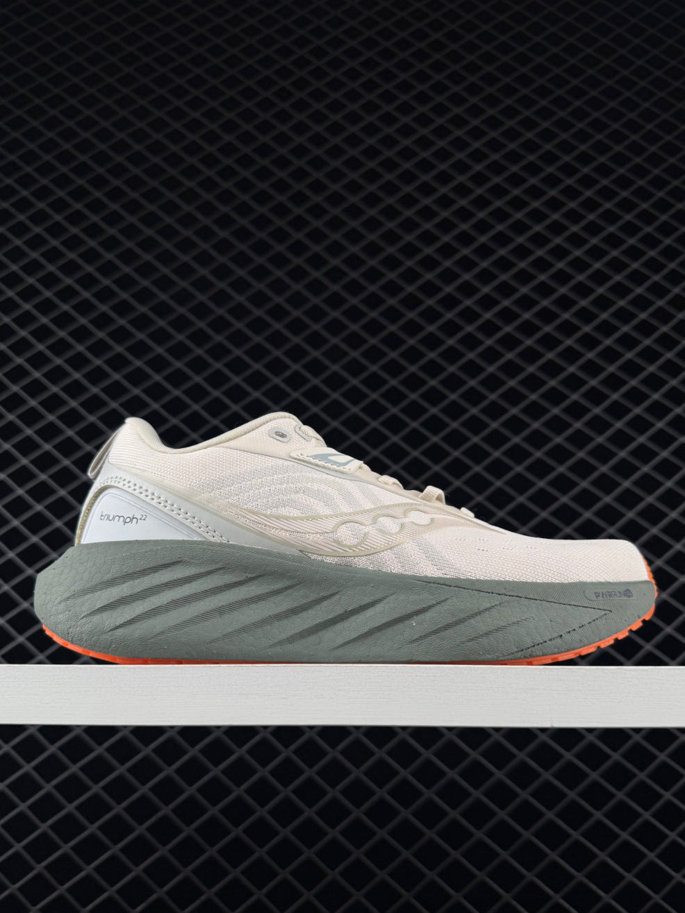 SAUCONY ENDORPHIN PRO4