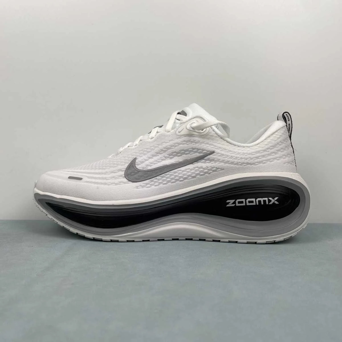 Nike Vomero Plus