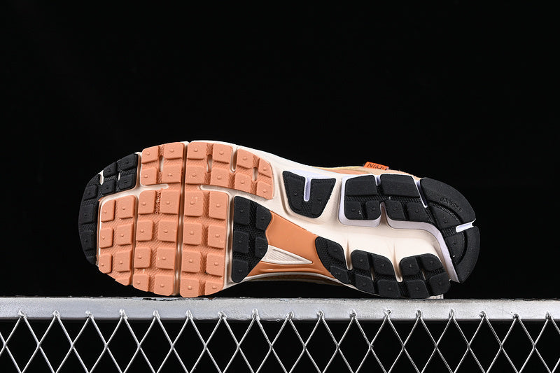 ZOOM VOMERO 5 SP WHITE/GREY/BROWN