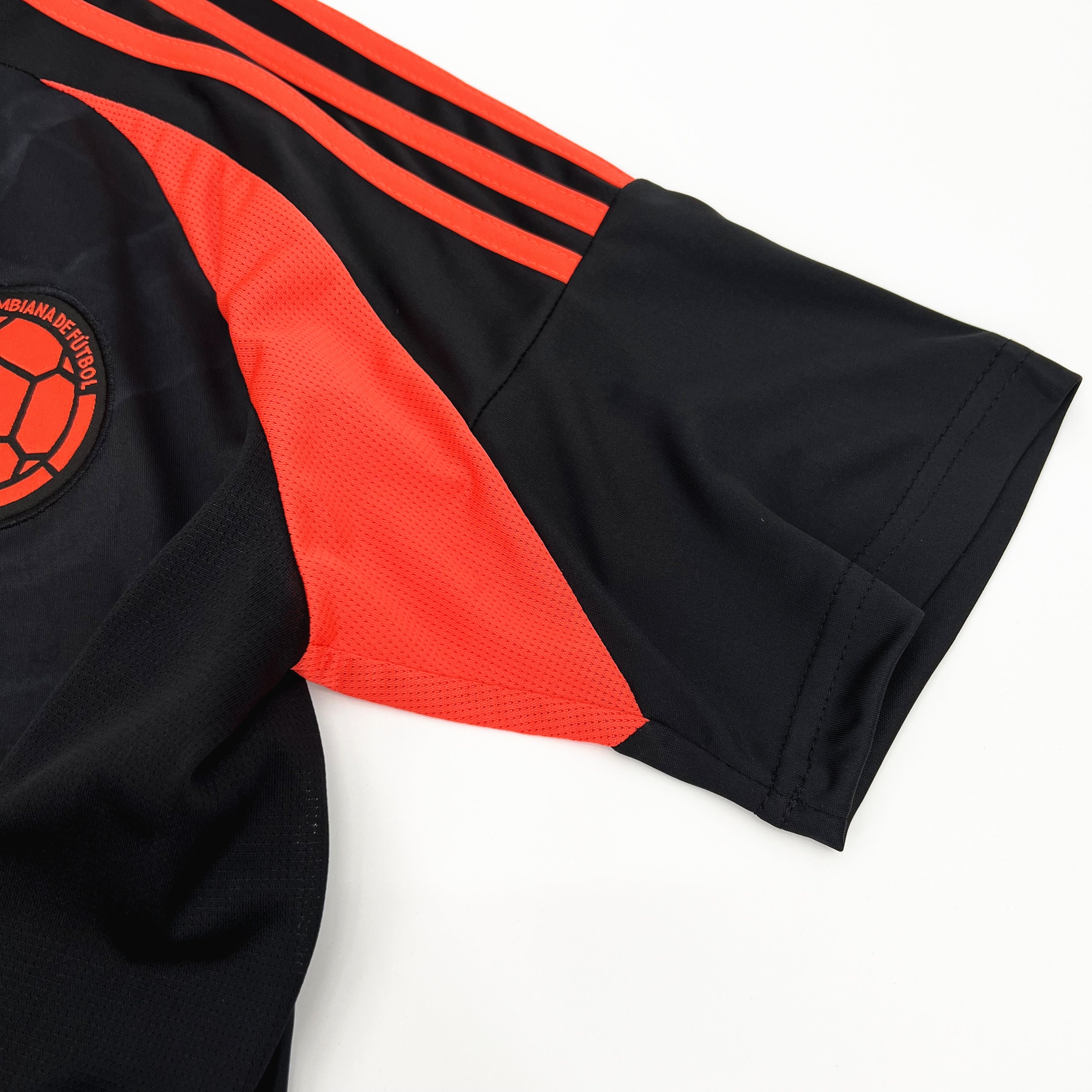 2024 Columbia away soccer jersey