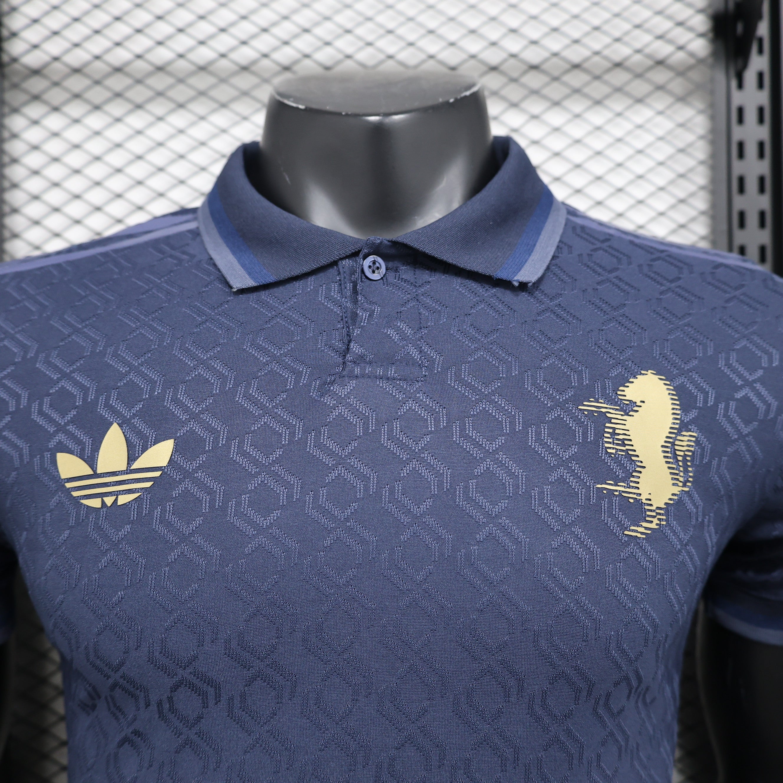 24-25 JUVENTUS third blue player version jersey tm