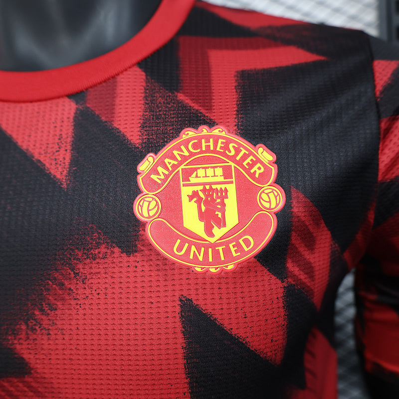 25-26 MANCHESTER UNITED red and black player version training jersey tm