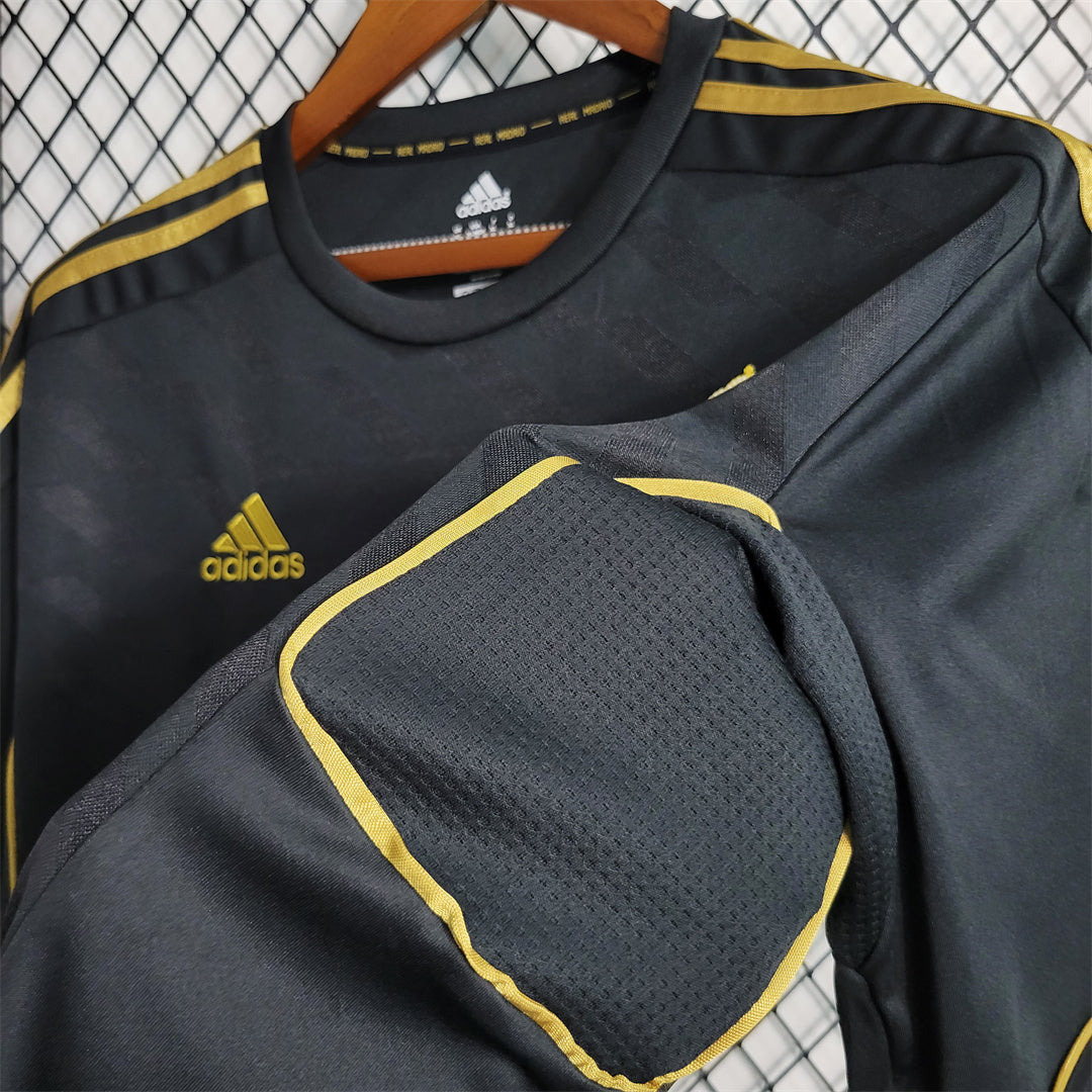 11-12 R MAD away black