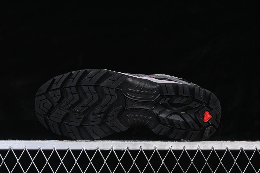 XT QUEST TRAIL RUNNING SHOES