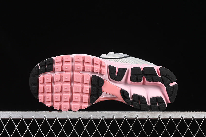 ZOOM VOMERO 5 METALLIC SILVER