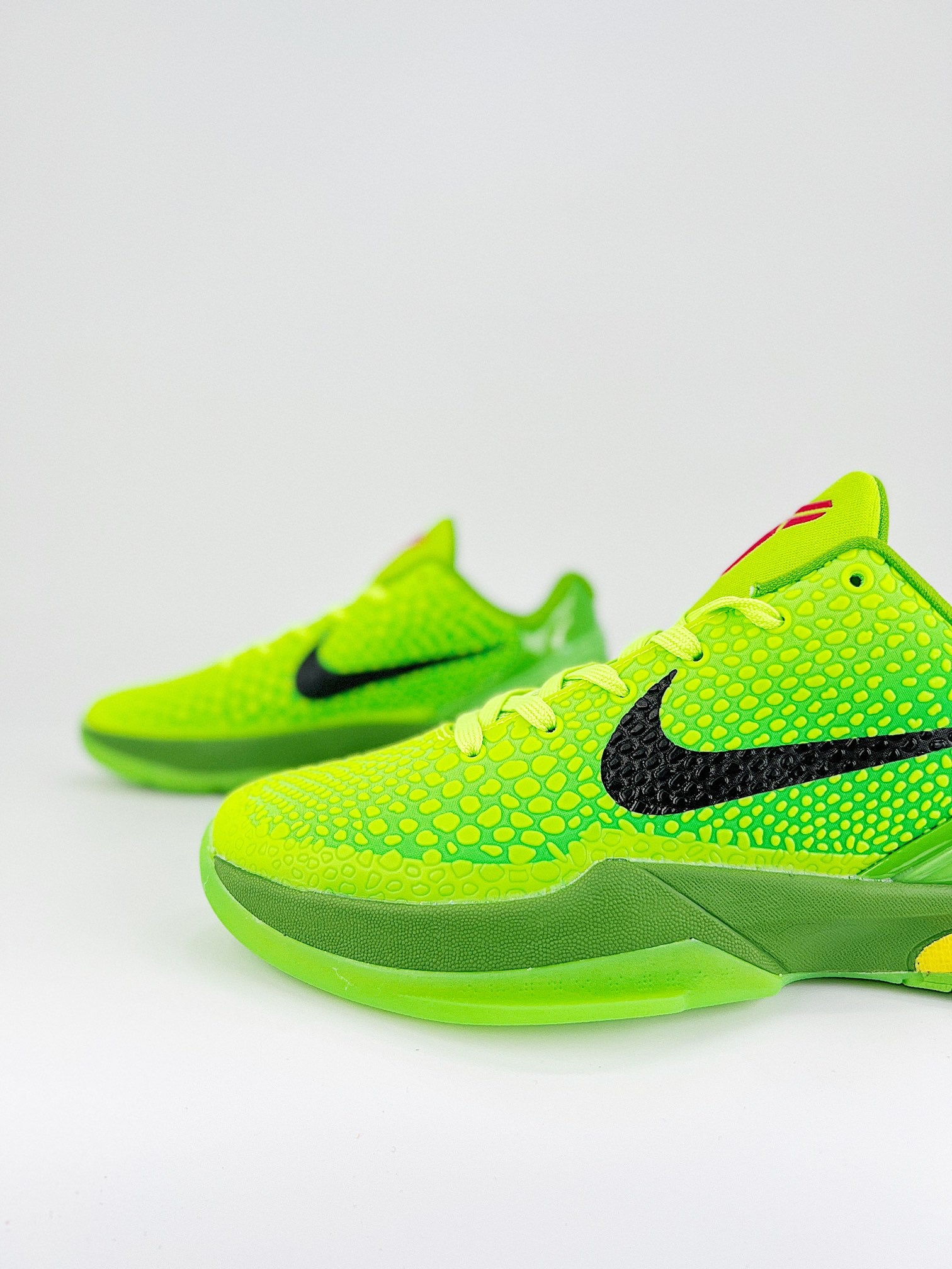 NIKE Zoom KOBE 6 GRINCHES