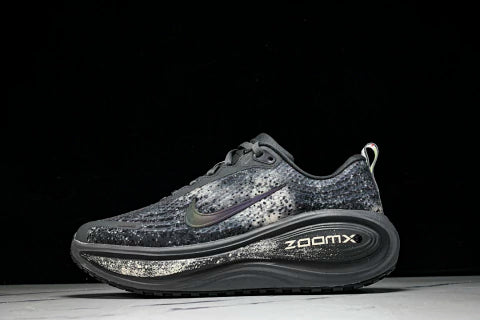 Nike vomero plus (size 44) stock