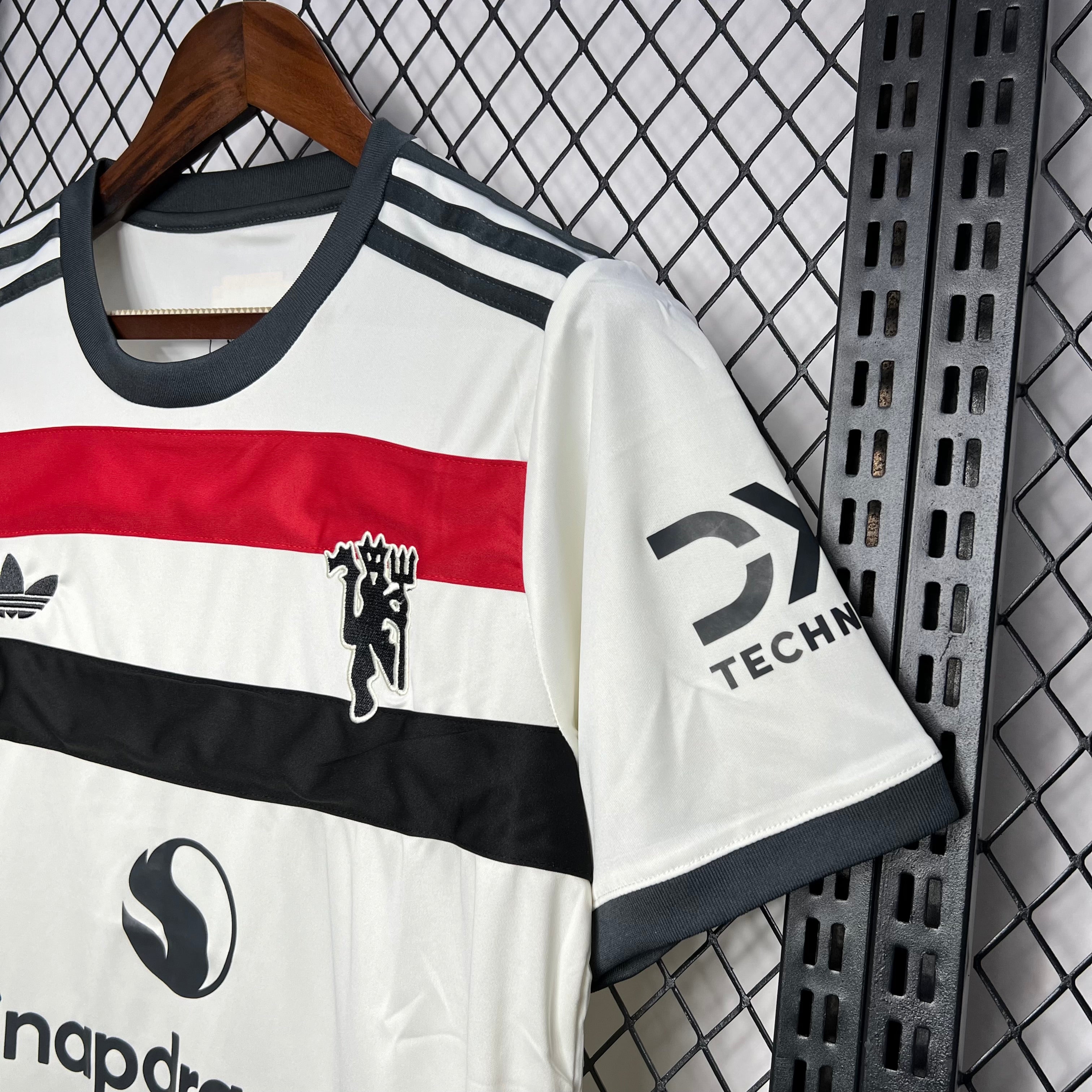 MANCHESTER UNITED THIRD AWAY 2024/2025