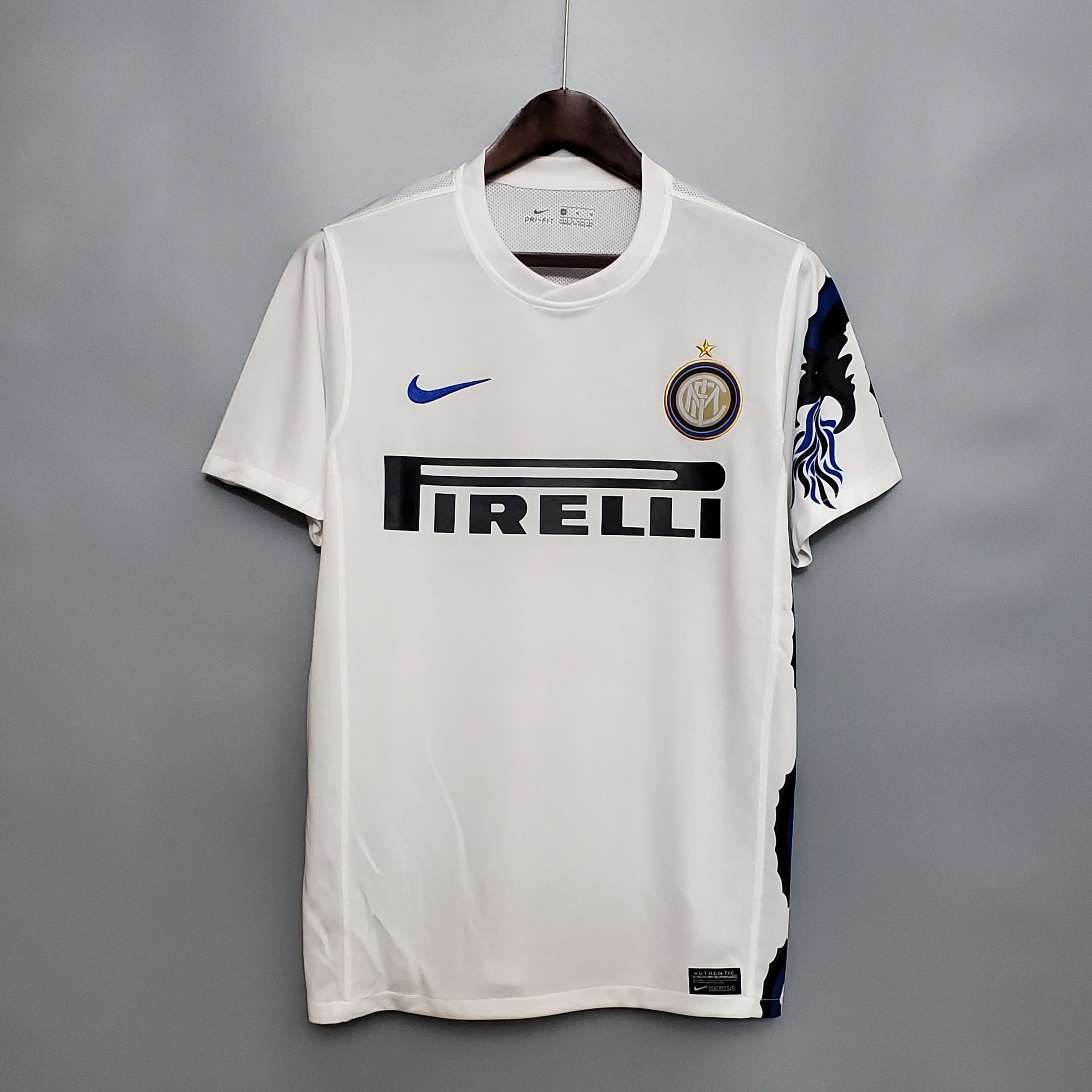 INTER MILAN AWAY 2010/2011