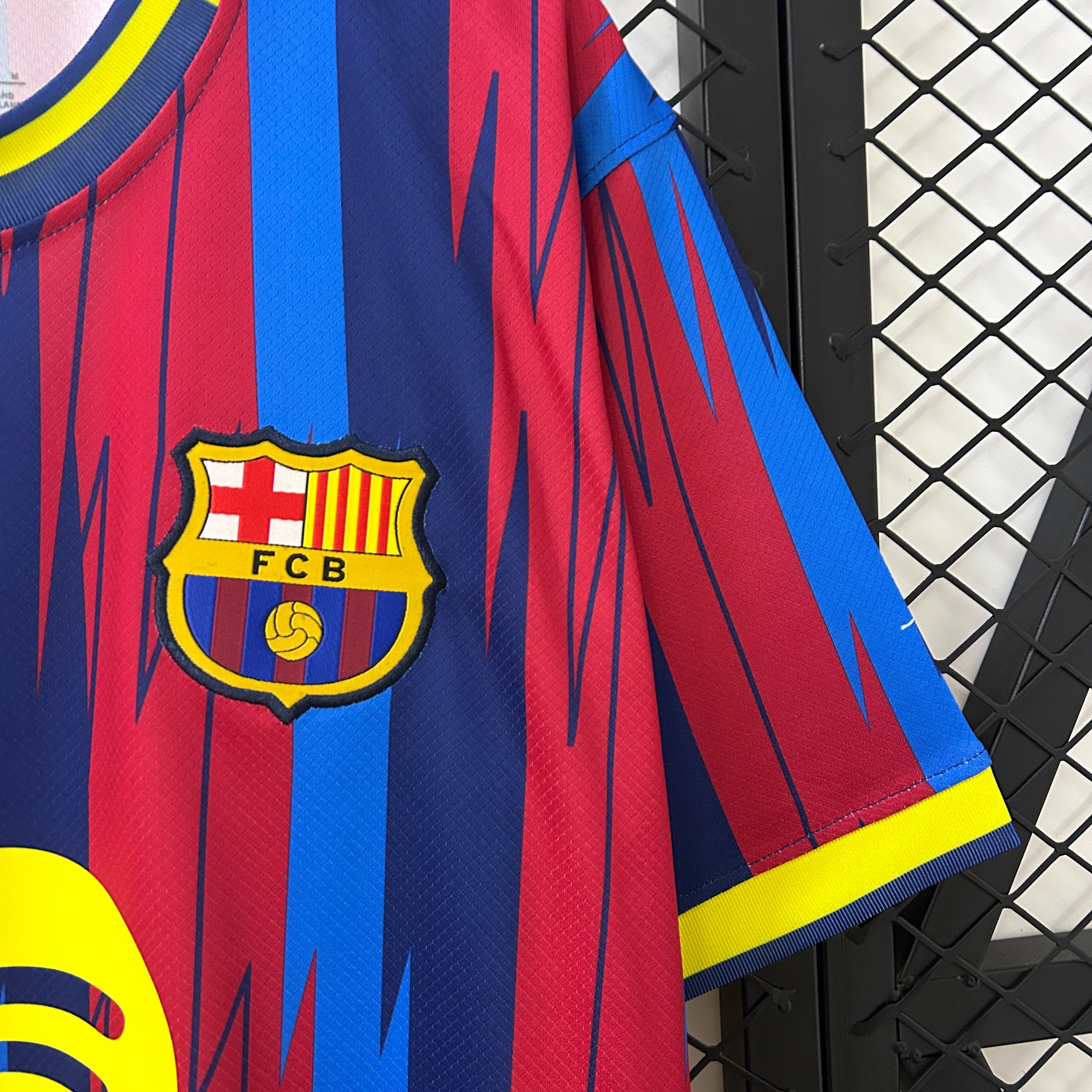BARCELONA HOME SHIRT FAN VERSION 2025/2026 tm