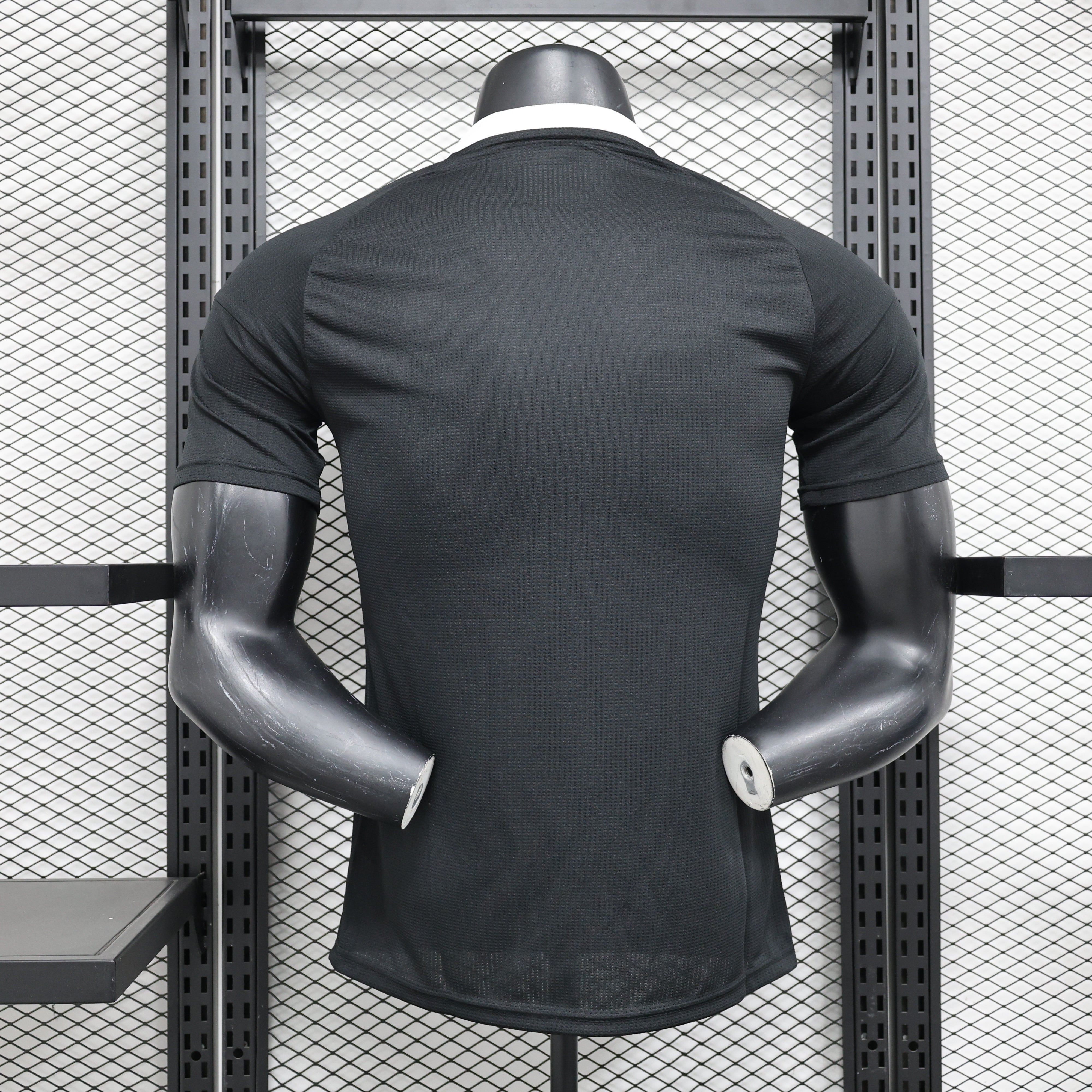 Real Madrid Black Goalkeeper player 24/25 tm