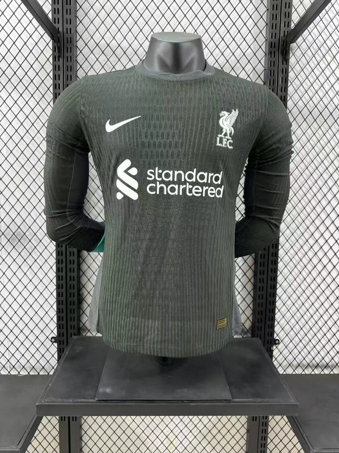 liverpool longsleeve player version 2024/2025 tm