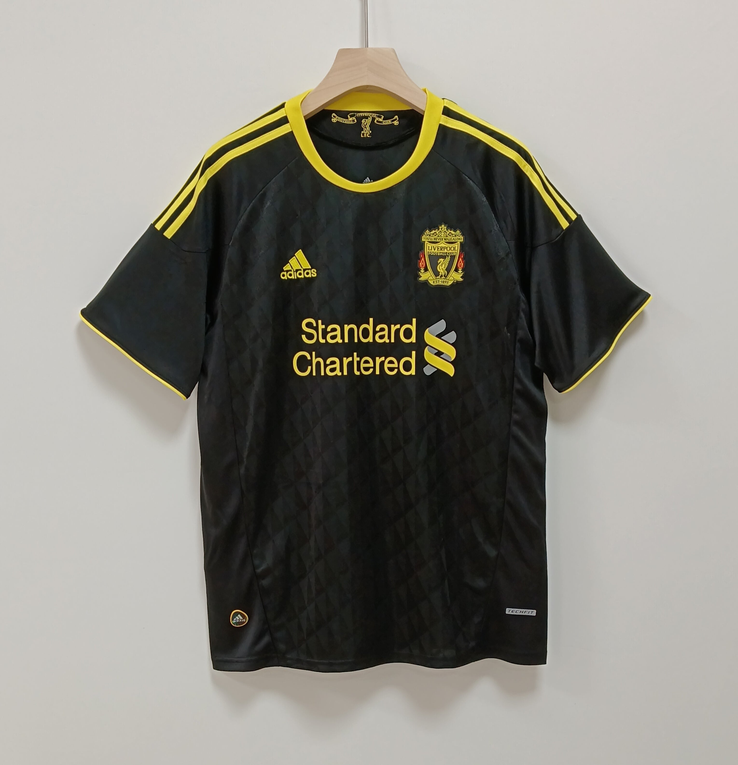 liverpool black retro away tm