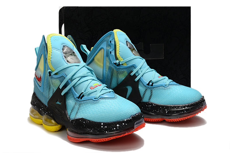NIKE LEBRON 19 EP
