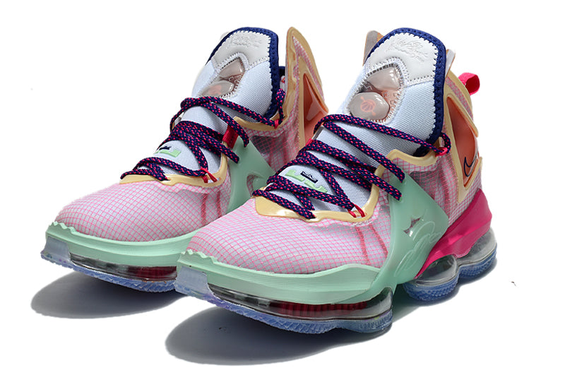 NIKE LEBRON 19 EP