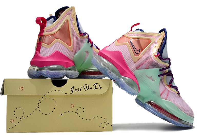 NIKE LEBRON 19 EP