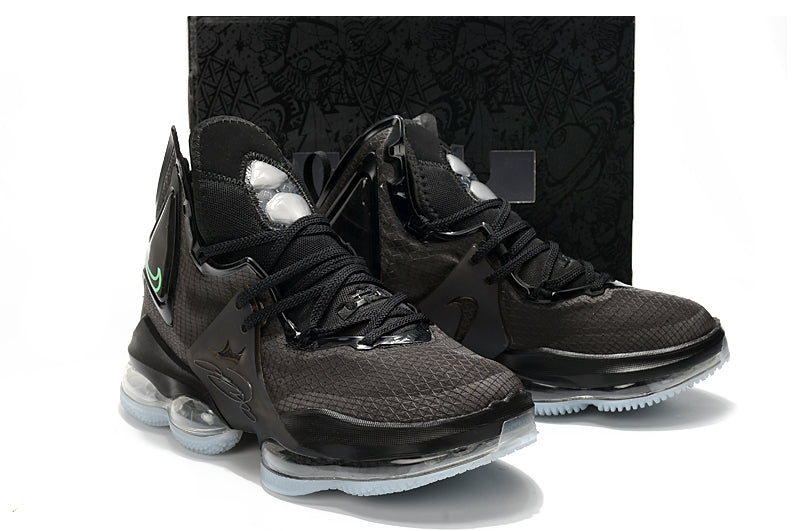 NIKE LEBRON 19 EP