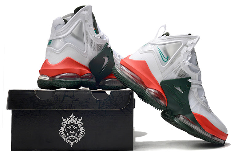 NIKE LEBRON 19 EP