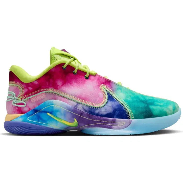 NIKE LeBron 22