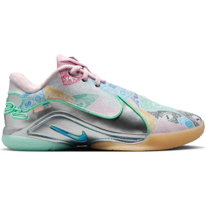 NIKE LeBron 22