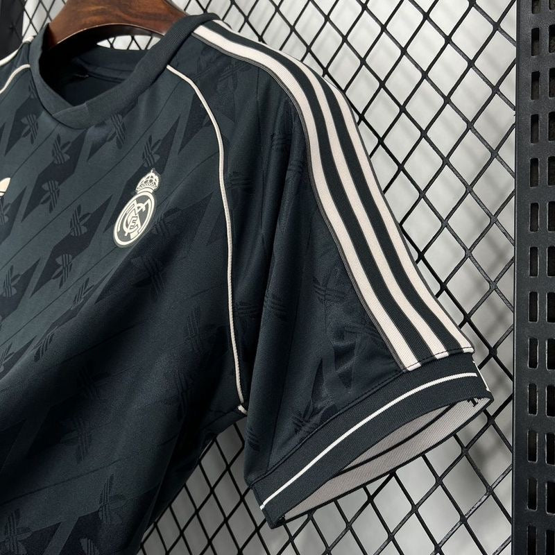 REAL MADRID SPECIAL EDITION BLACK JERSEY 2024/2025 tm
