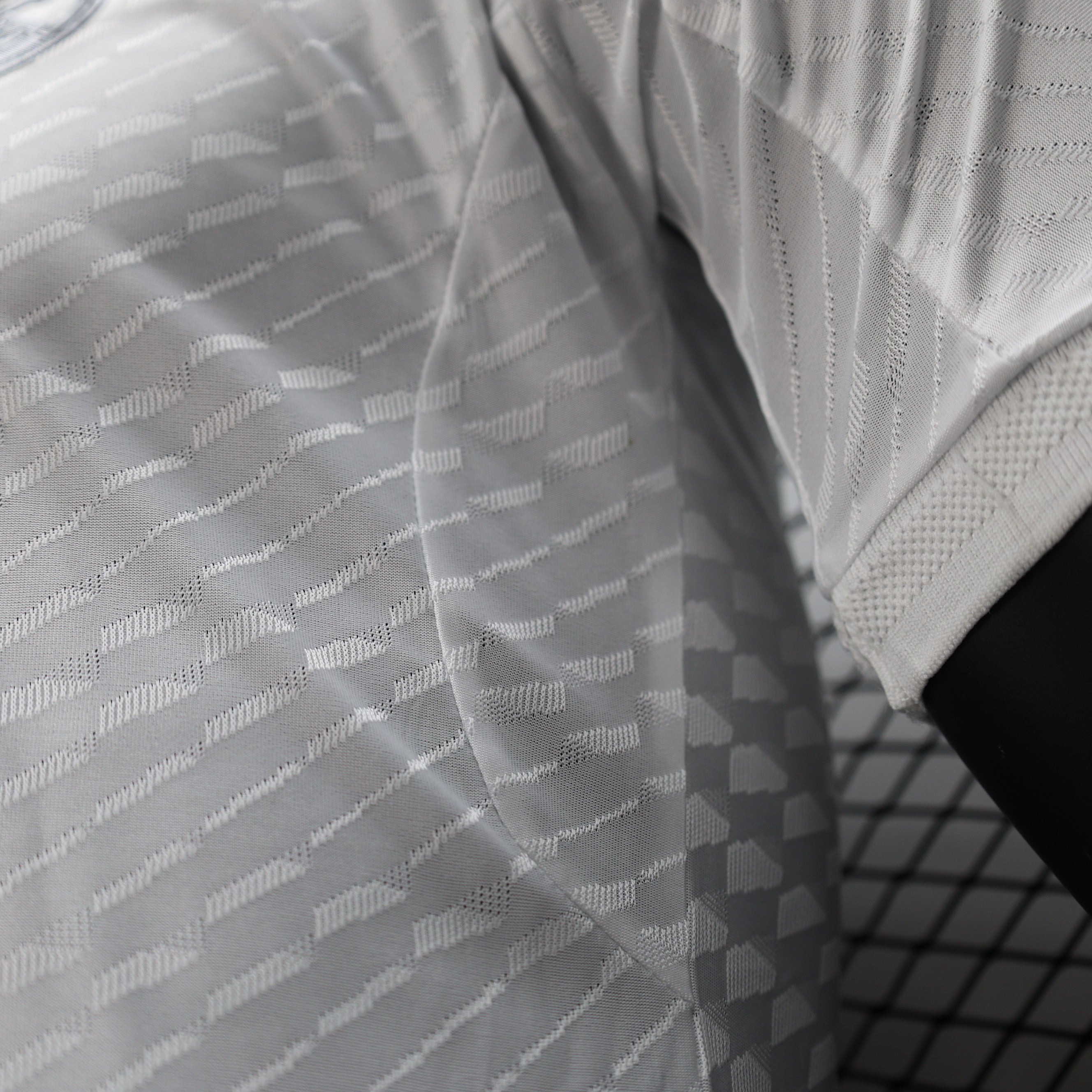 REAL MADRID Y3 WHITE JERSEY PLAYER 2024/2025 tm