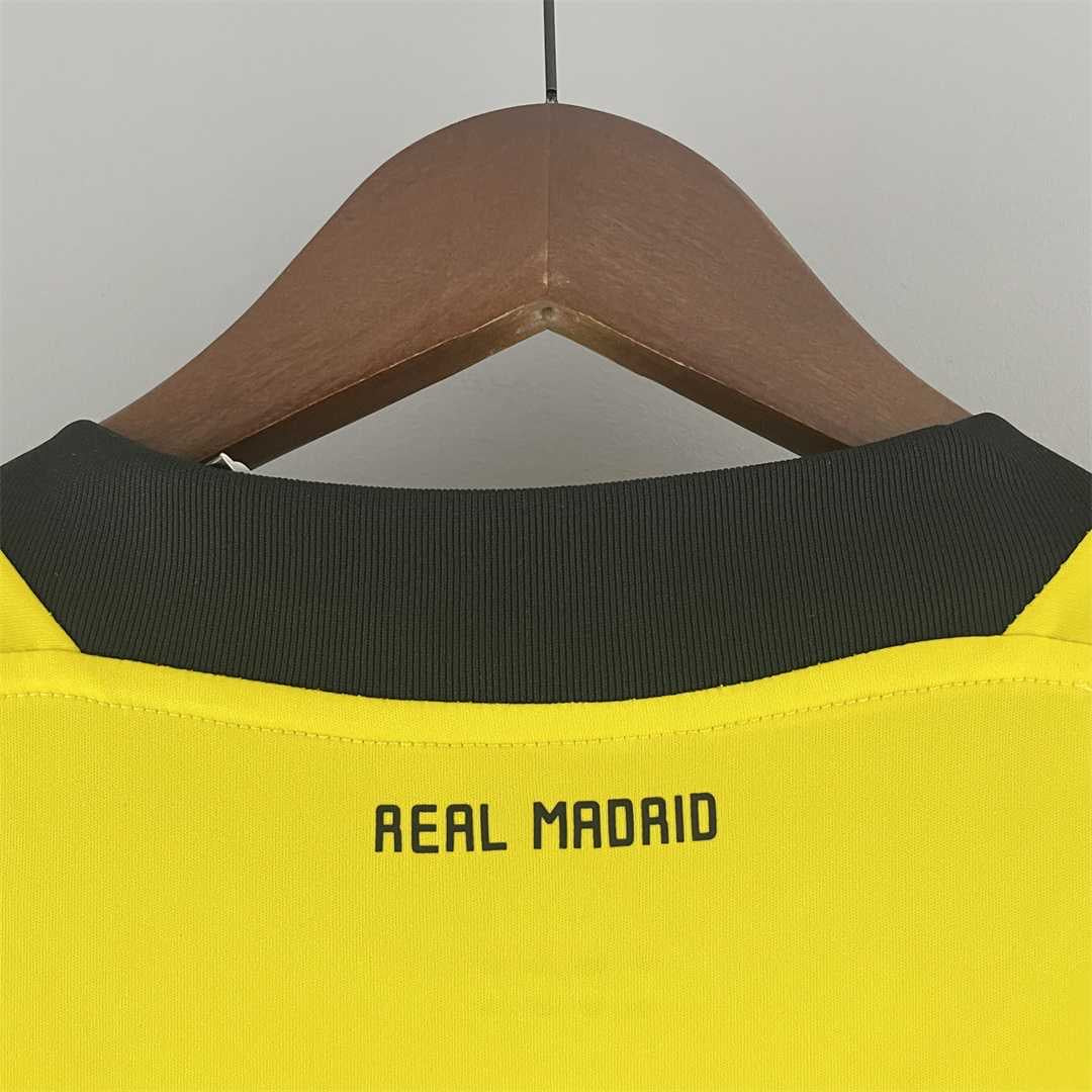 REAL MADRID GOALKEEPER YELLOW 2011/2012
