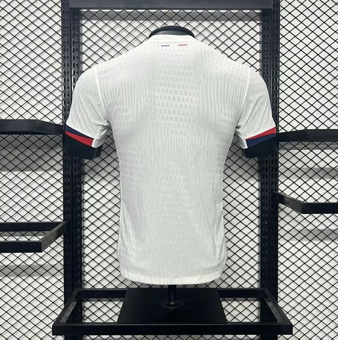 PARIS SAINT-GERMAIN WHITE AWAY PLAYER VERSION 2024/2025 tm