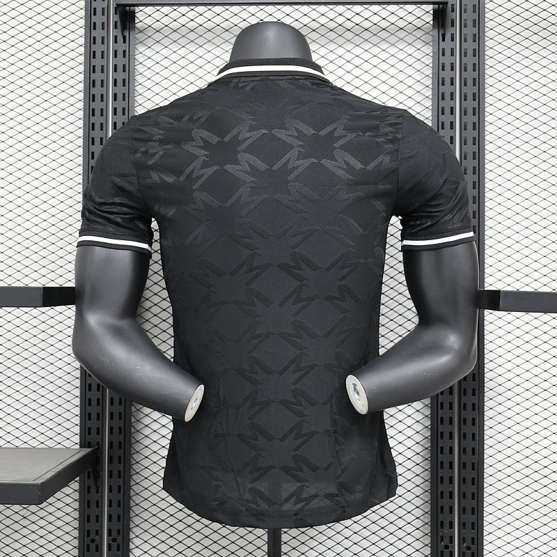 MANCHESTER UNITED BLACK SPECIAL PLAYER VERSION 2024/2025 tm