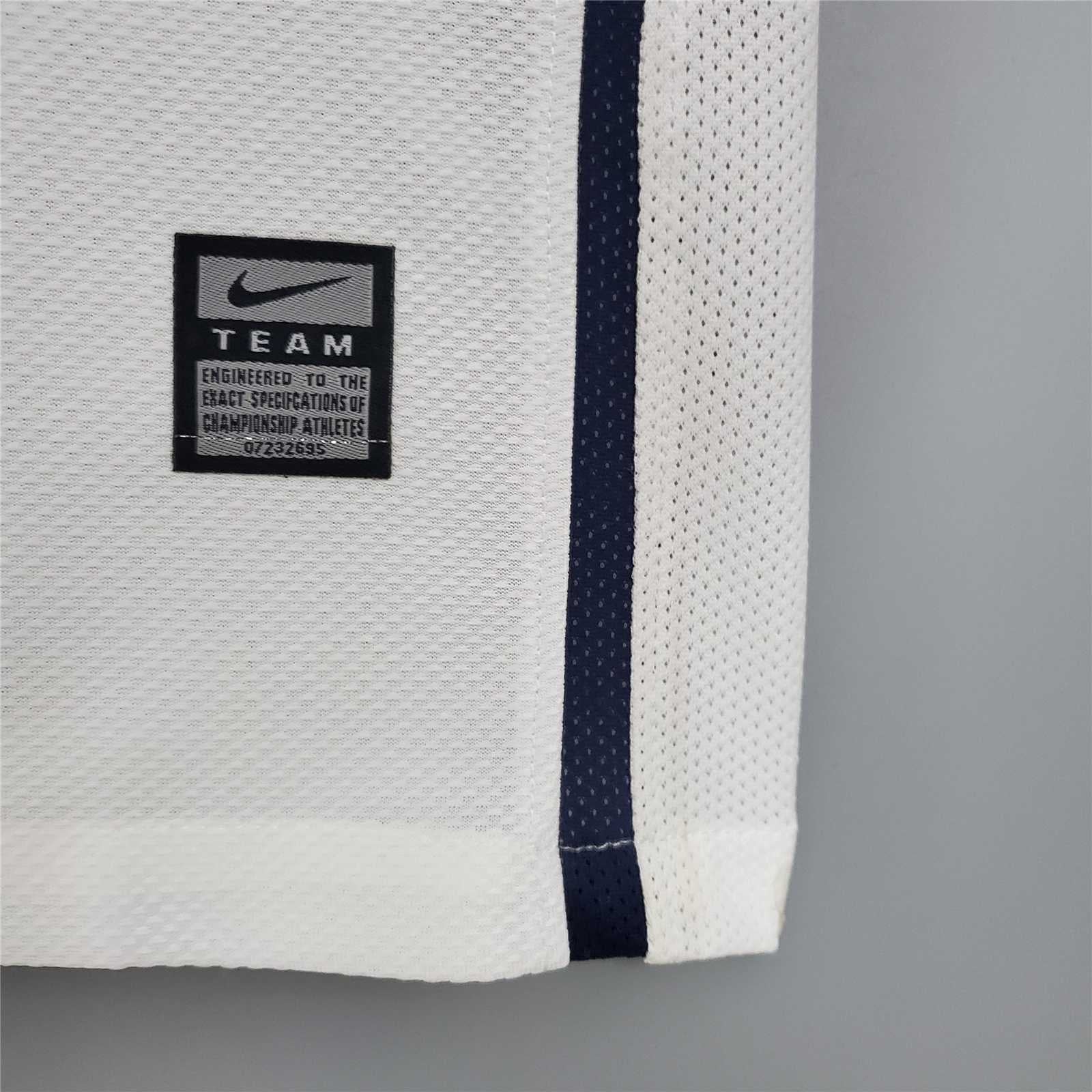 MANCHESTER UNITED AWAY WHITE RETRO  2008/2009 tm