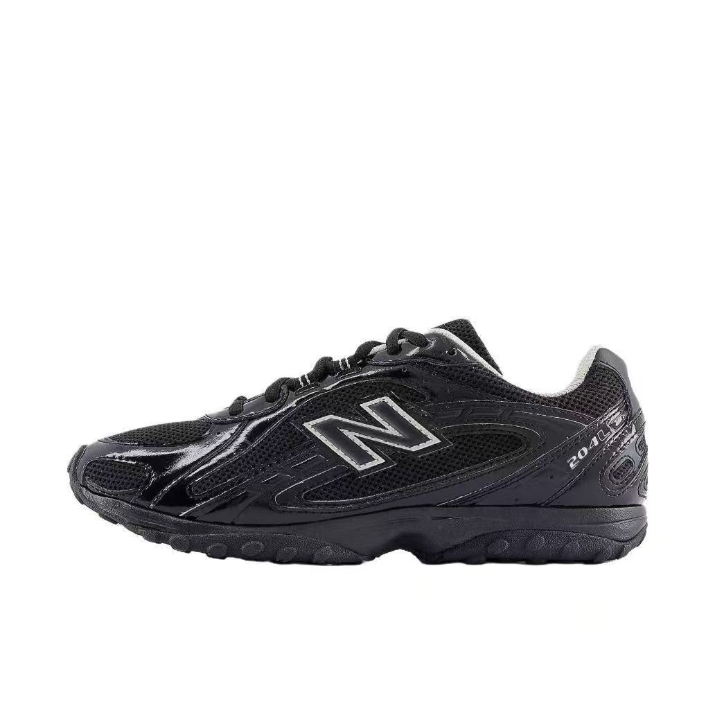 New Balance 740
