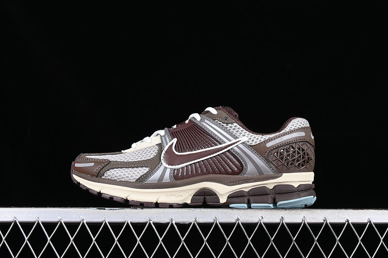 ZOOM VOMERO 5 SP WHITE/GREY/SILVER/BROWN