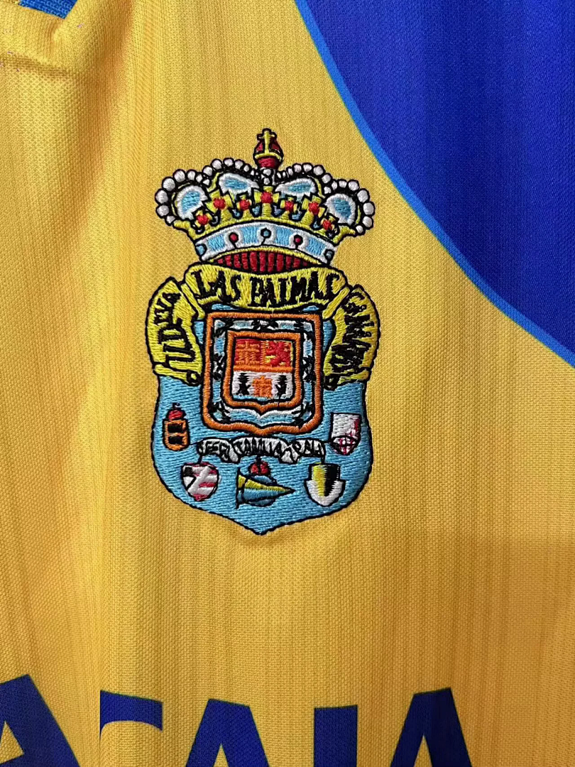 Retro Las Palmas 2000/01 Home Soccer Jersey