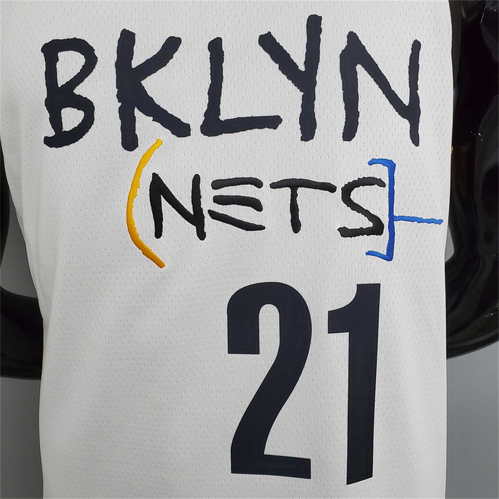 Nets Aldridge #21 graffiti (white)