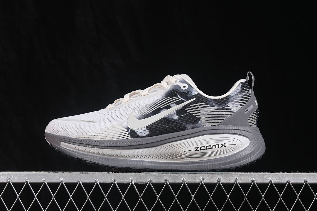 Nike Vomero 18