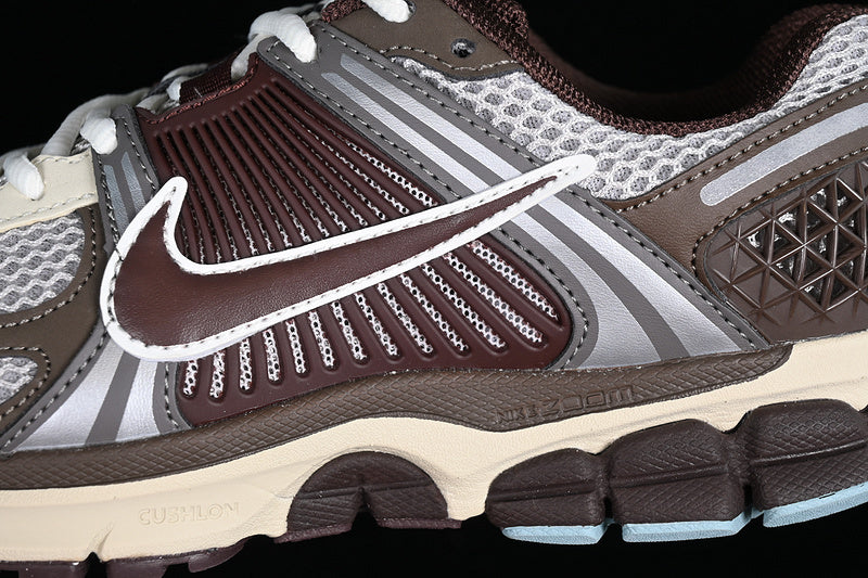 ZOOM VOMERO 5 SP WHITE/GREY/SILVER/BROWN