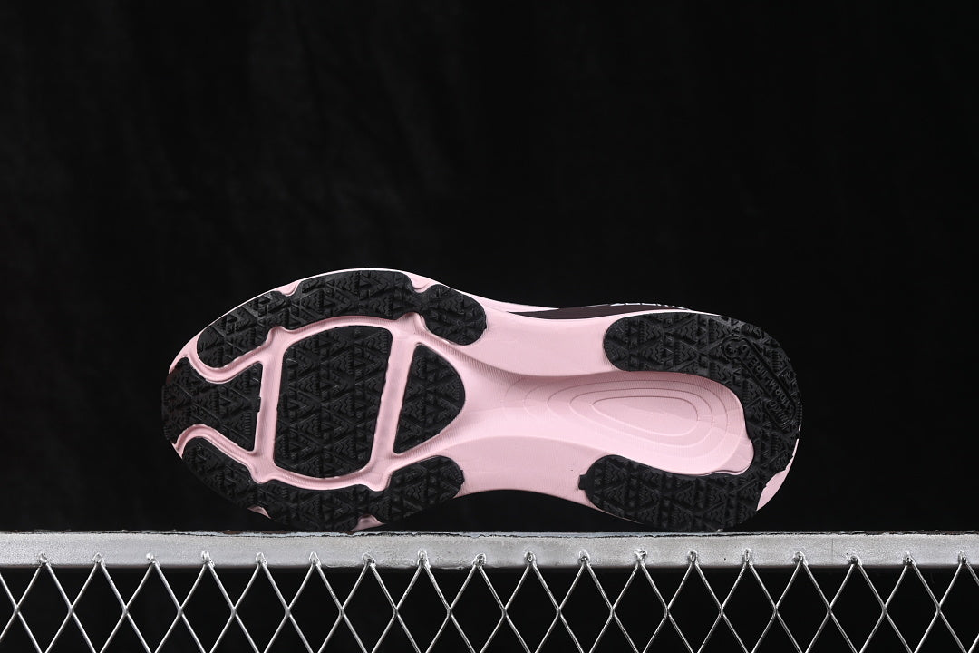 Nike Vomero 18