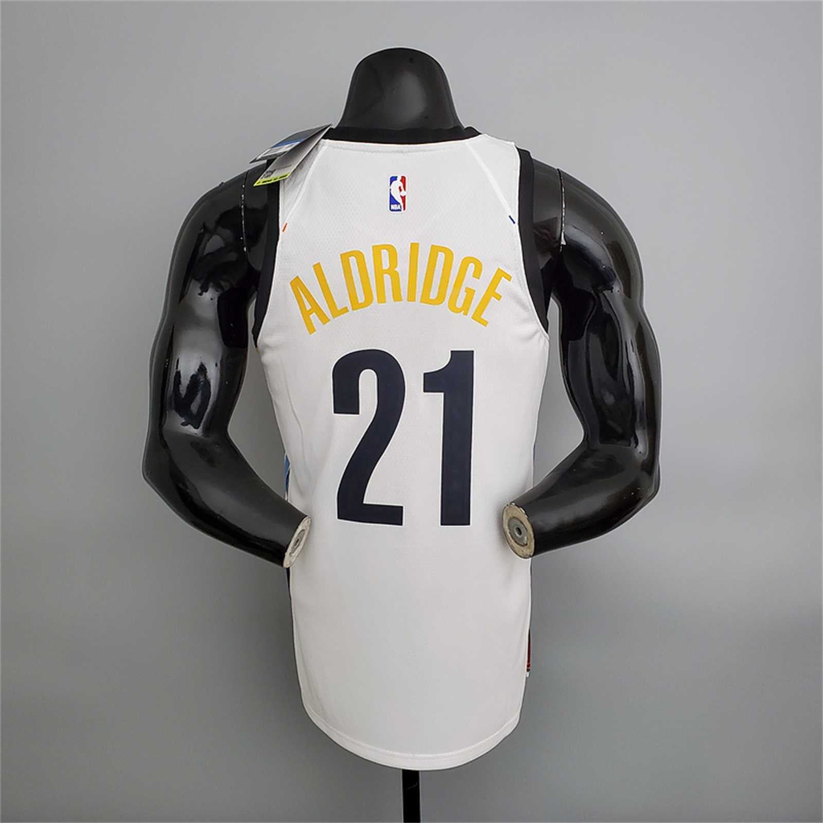 Nets Aldridge #21 graffiti (white)