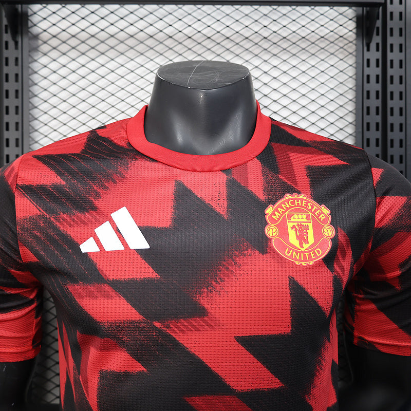 25-26 MANCHESTER UNITED red and black player version training jersey tm
