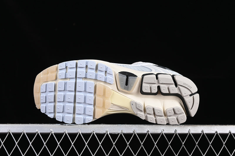 ZOOM VOMERO 5 SP WHITE/GREY/BLACK