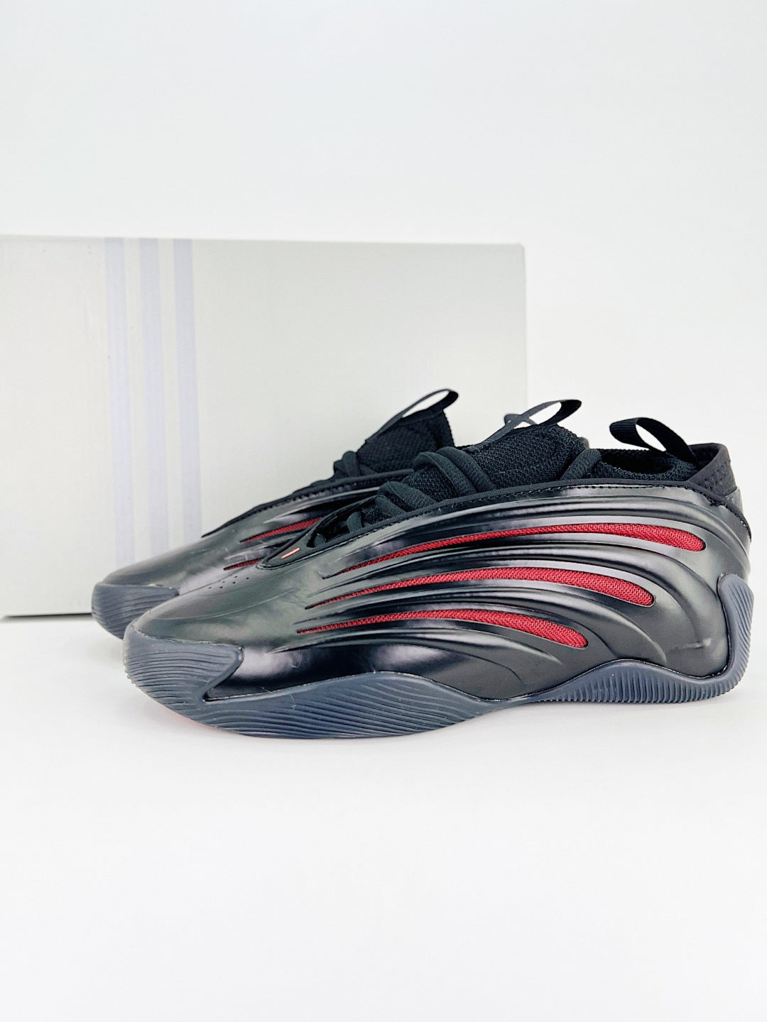 adidas HARDEN VOLUME 9