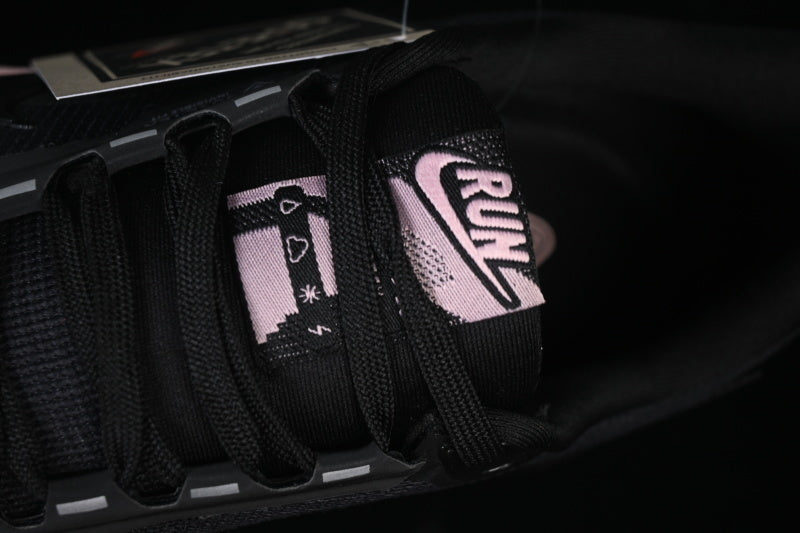 AIR ZOOM VOMERO 18 GTX