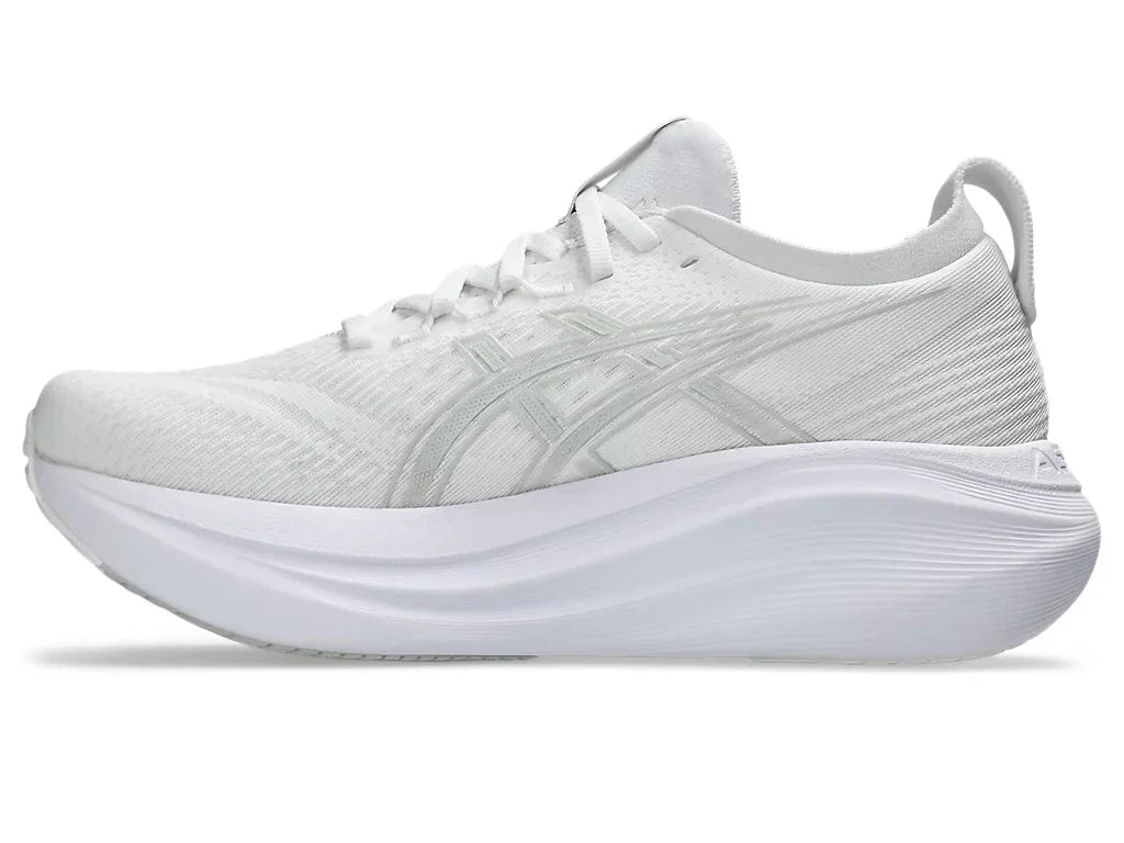 GEL - NIMBUS 27 - Royal Feet 2025