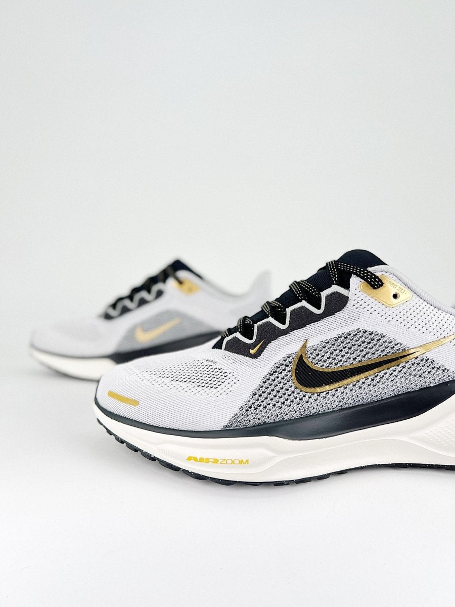 Nike Air Zoom Pegasus 41 - Royal Feet 2025